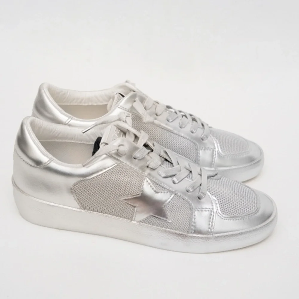 Vintage Havana Dynamic Silver‎ Sneakers Size 10 - Picture 2 of 9